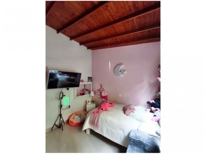 Casa de 3 alcobas en venta en Camino Verde, Envigado, 138 m² · foto 2 de 7