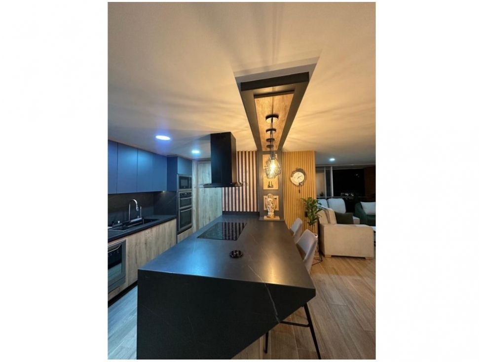 Apartamento en venta en Loma De Las Brujas, Envigado · foto 2 de 24