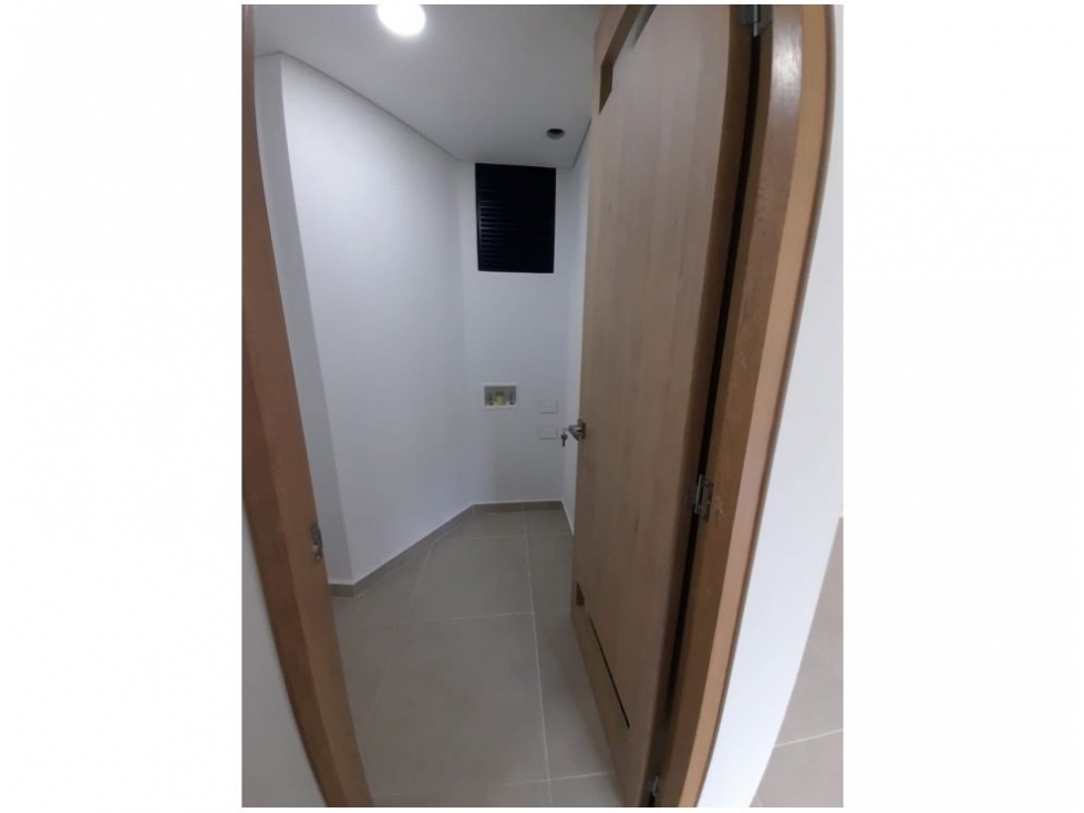 Apartamento en venta en El Poblado, Medellín · foto 6 de 24