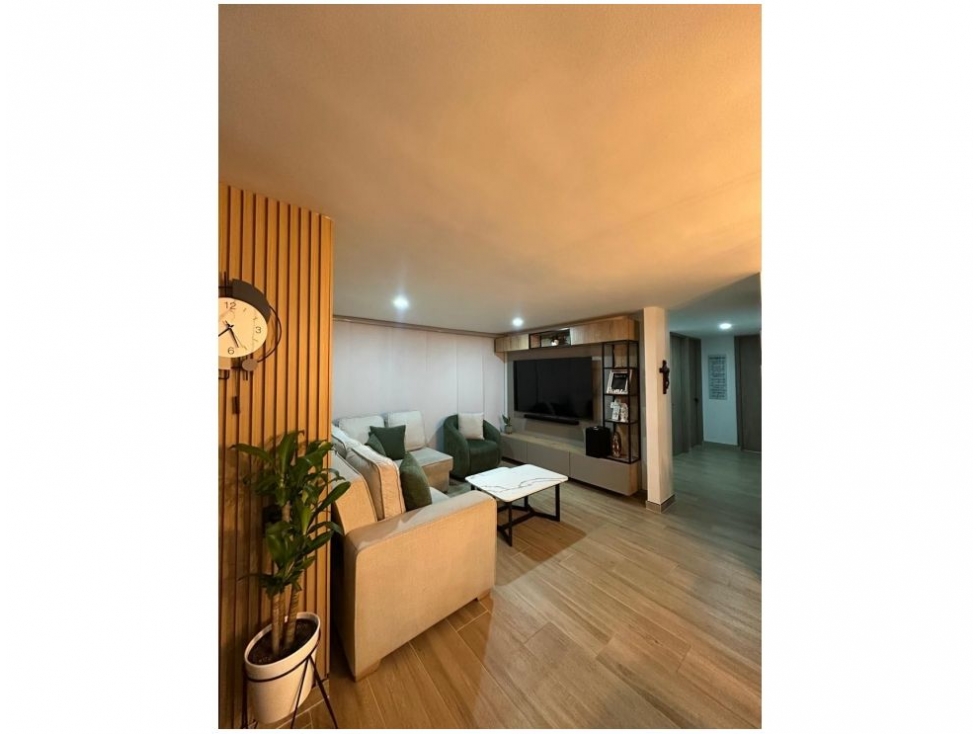Apartamento en venta en Loma De Las Brujas, Envigado · foto 15 de 24