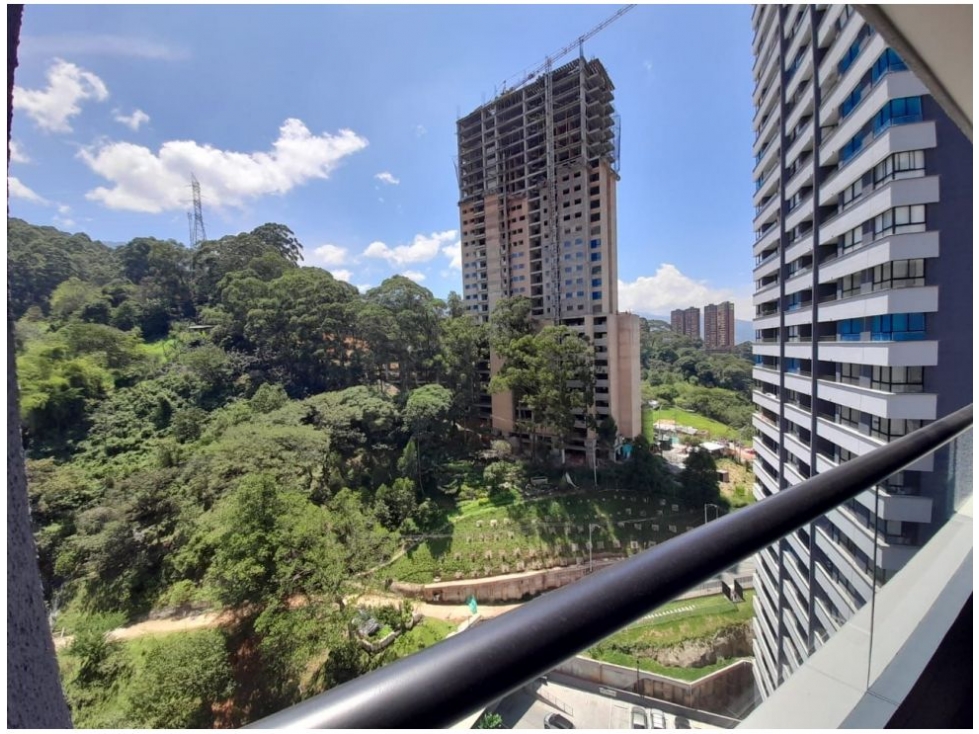 Apartamento en venta en El Poblado, Medellín · foto 21 de 24