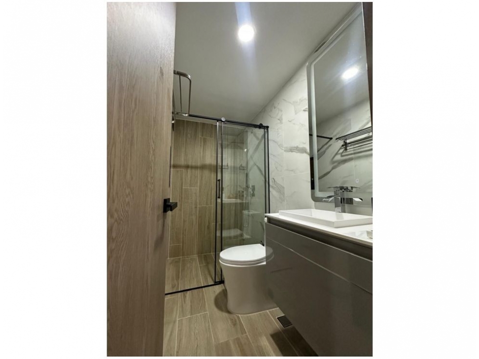 Apartamento en venta en Loma De Las Brujas, Envigado · foto 23 de 24