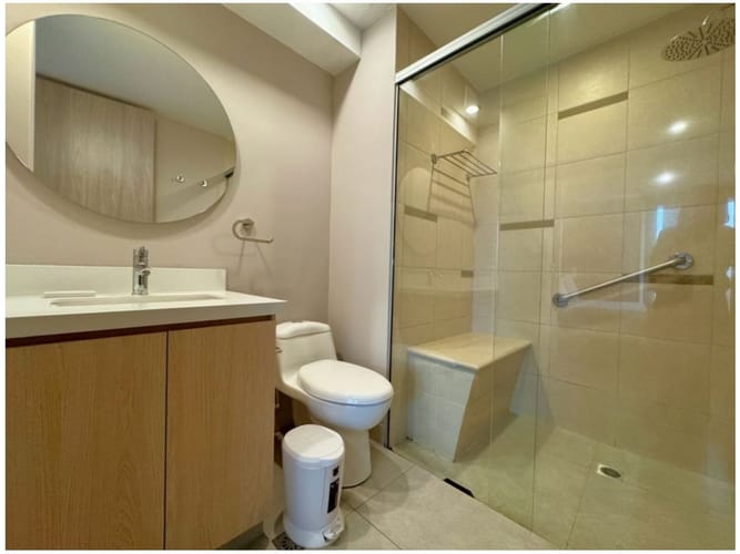 Apartamento de 2 alcobas en venta en La Aguacatala, Medellín, 75 m² · foto 9 de 16