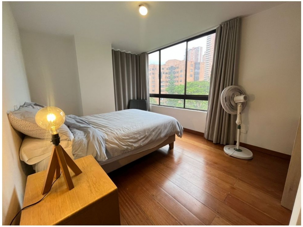 Apartamento en venta en El Poblado, Medellín · foto 20 de 24
