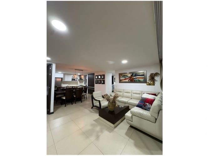 Apartamento de 3 alcobas en venta en Loma De Las Brujas, Envigado, 122 m² · foto 12 de 24