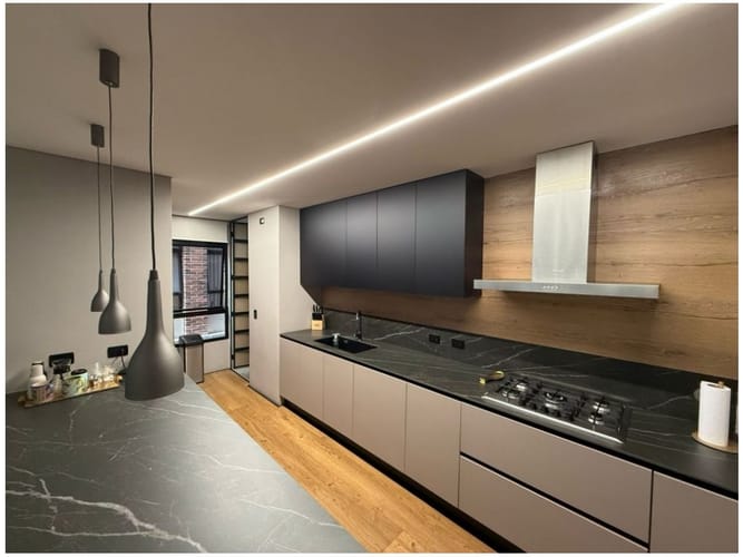 Apartamento de 2 alcobas en venta en El Diamante No. 2, Medellín, 202 m² · foto 6 de 22