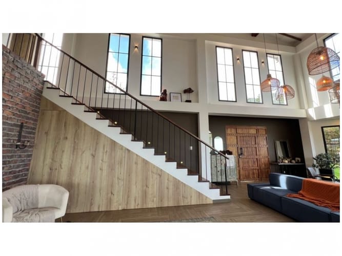 Casa de 4 alcobas en venta en Loma Del Escobero, Envigado, 245 m² · foto 4 de 9