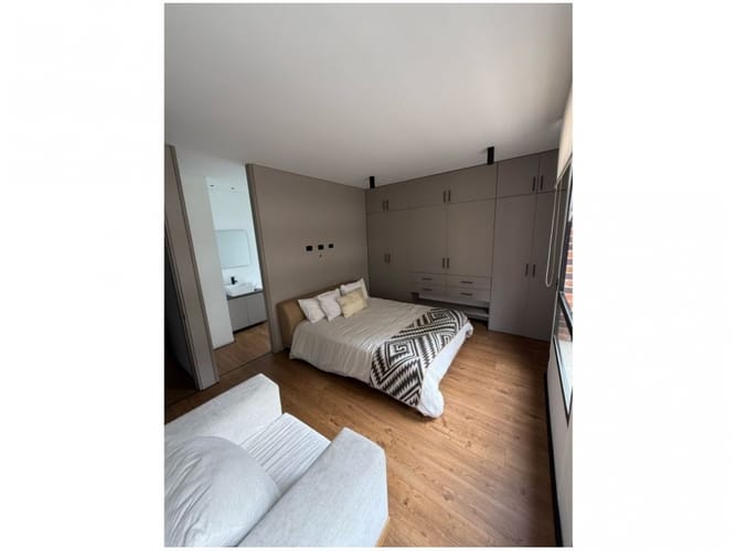 Apartamento de 2 alcobas en venta en El Diamante No. 2, Medellín, 202 m² · foto 13 de 22