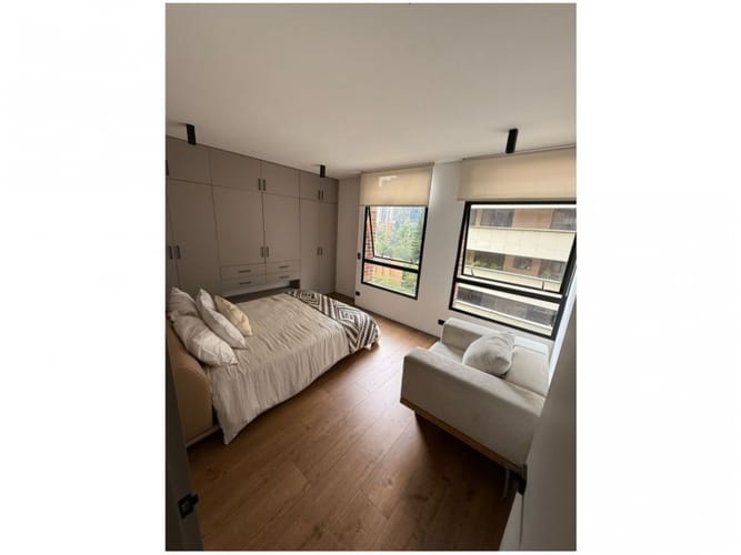Apartamento de 2 alcobas en venta en El Diamante No. 2, Medellín, 202 m² · foto 14 de 22
