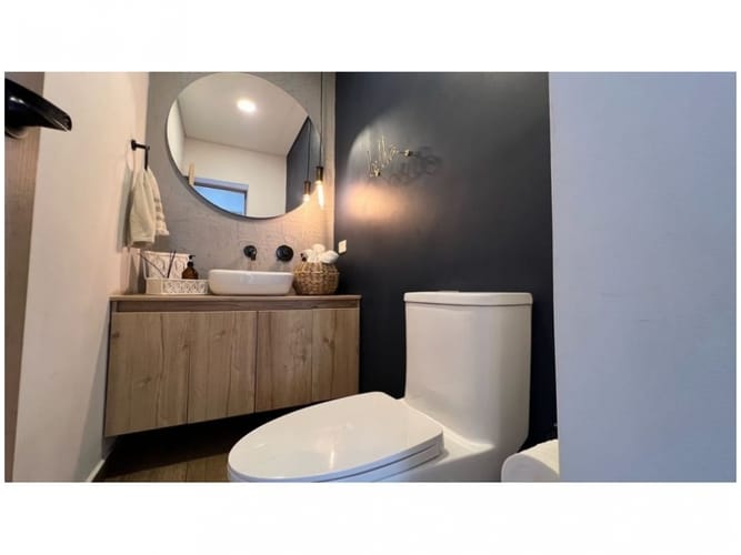 Casa de 4 alcobas en venta en Loma Del Escobero, Envigado, 245 m² · foto 9 de 9