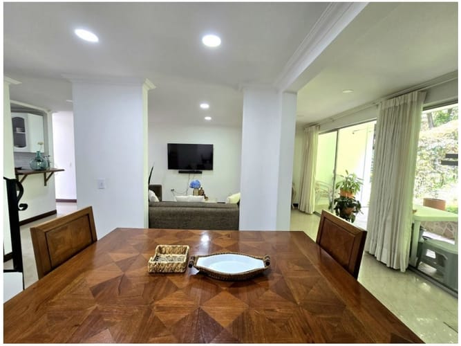 Casa de 3 alcobas en venta en Calasanz, Medellín, 128 m² · foto 8 de 18