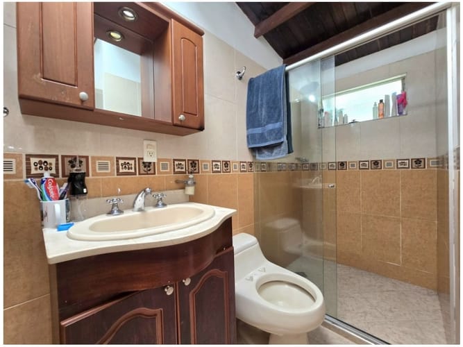 Casa de 3 alcobas en venta en Calasanz, Medellín, 128 m² · foto 10 de 18