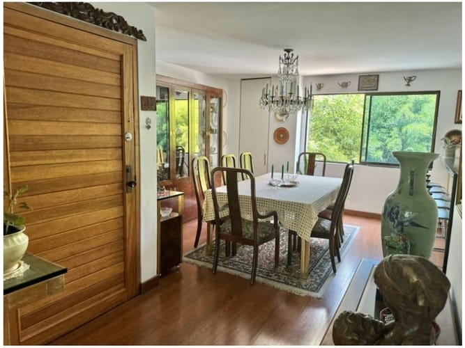 Apartamento de 2 alcobas en venta en Los Parra, Medellín, 145 m² · foto 8 de 11