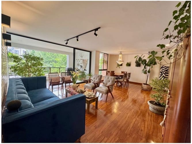 Apartamento de 3 alcobas en venta en El Diamante No. 2, Medellín, 129 m² · foto 4 de 23