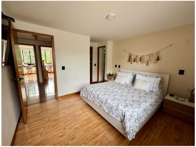 Apartamento de 3 alcobas en venta en El Diamante No. 2, Medellín, 129 m² · foto 12 de 23