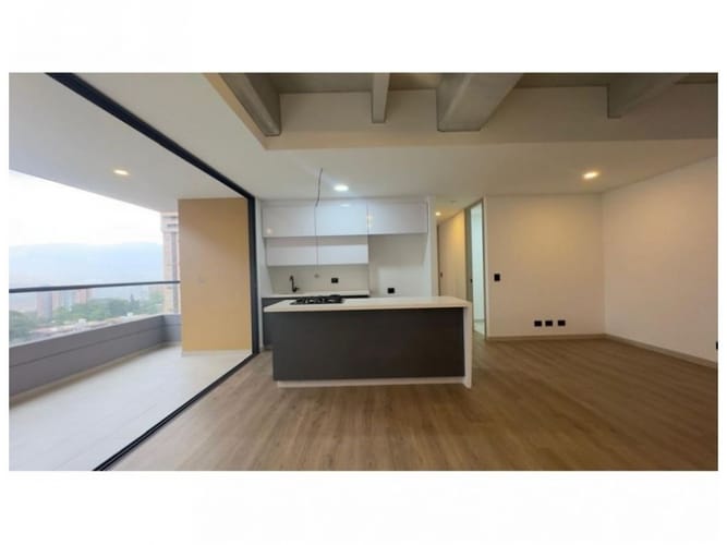 Apartamento de 2 alcobas en venta en Cumbres, Envigado, 95 m² · foto 2 de 15