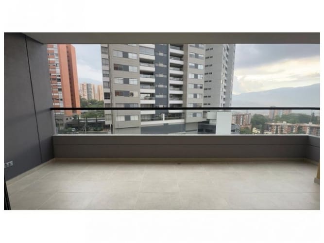 Apartamento de 2 alcobas en venta en Cumbres, Envigado, 95 m² · foto 3 de 15