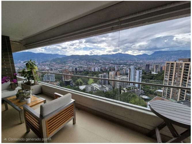 Apartamento en venta en El Poblado, Medellín · foto 4 de 14