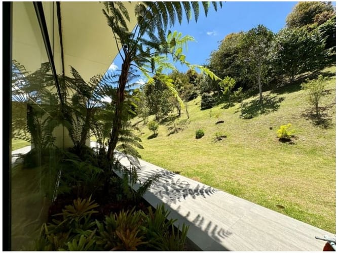 Casa de 3 alcobas en venta en Loma Del Chocho, Envigado, 450 m² · foto 6 de 24