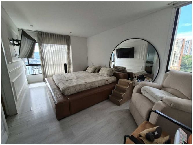 Apartamento en venta en El Poblado, Medellín · foto 8 de 14