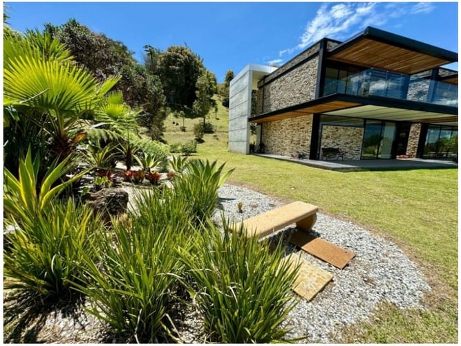 Casa de 3 alcobas en venta en Loma Del Chocho, Envigado, 450 m² · foto 13 de 24