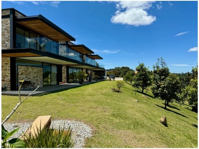 Casa de 3 alcobas en venta en Loma Del Chocho, Envigado, 450 m² · foto 14 de 24