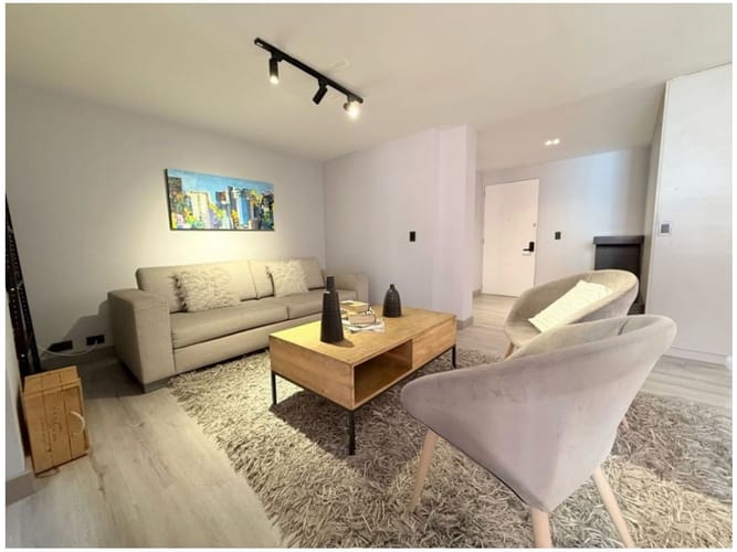 Apartamento de 3 alcobas en venta en El Poblado, Medellín, 140 m² · foto 1 de 24