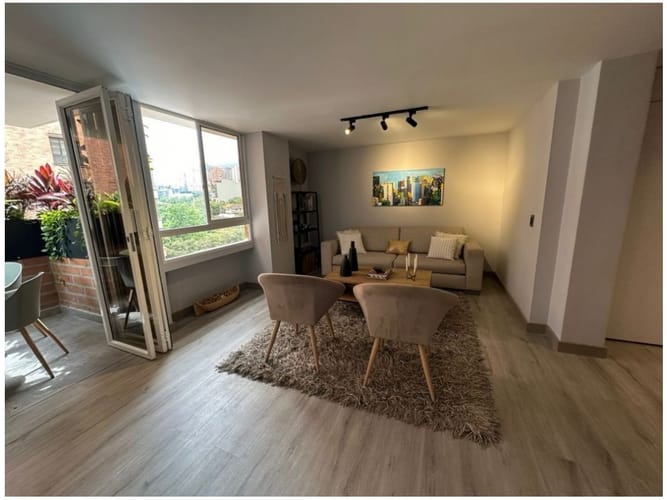 Apartamento de 3 alcobas en venta en El Poblado, Medellín, 140 m² · foto 3 de 24