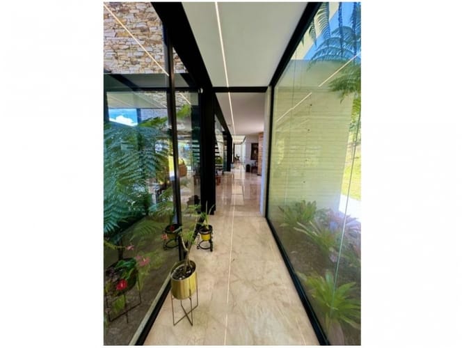 Casa de 3 alcobas en venta en Loma Del Chocho, Envigado, 450 m² · foto 23 de 24