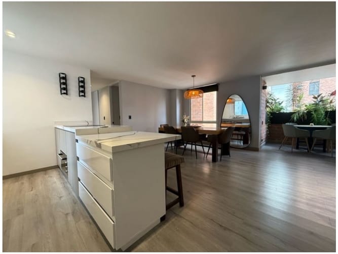 Apartamento de 3 alcobas en venta en El Poblado, Medellín, 140 m² · foto 9 de 24