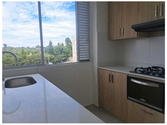Apartamento de 2 alcobas en venta en Ub. Ojo De Agua, Rionegro, 76 m² · foto 7 de 16