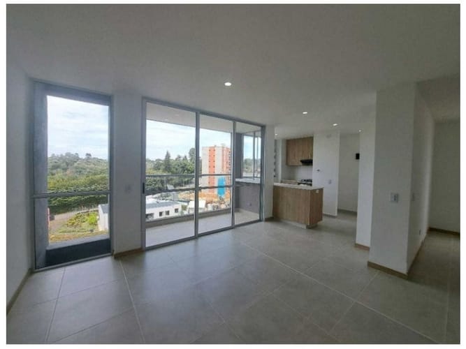 Apartamento de 2 alcobas en venta en Ub. Ojo De Agua, Rionegro, 76 m² · foto 11 de 16