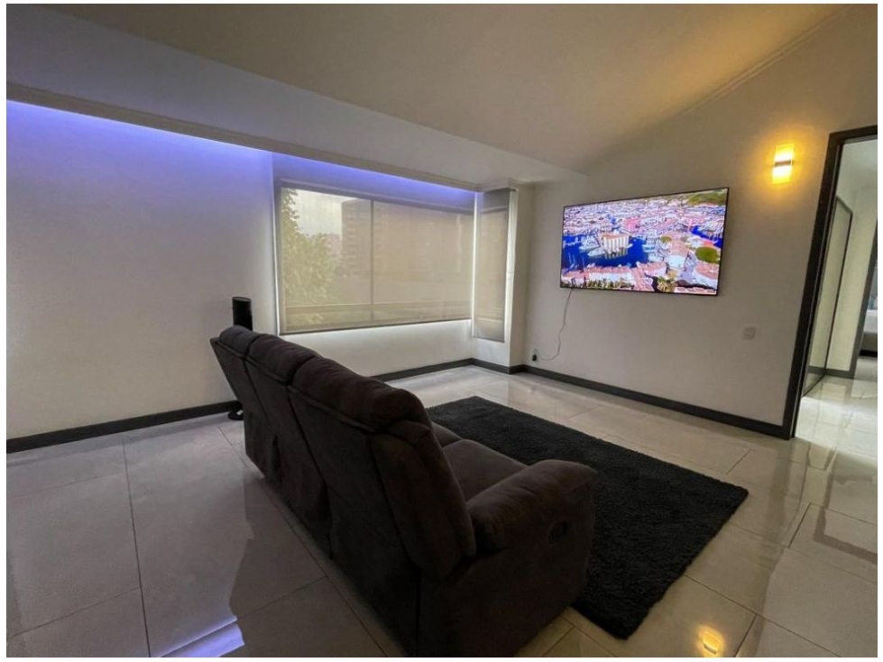 Apartamento en venta en El Poblado, Medellín · foto 5 de 24