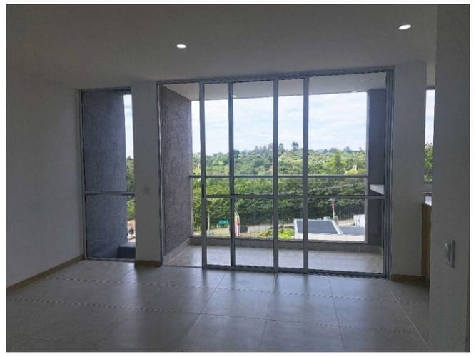 Apartamento de 2 alcobas en venta en Ub. Ojo De Agua, Rionegro, 76 m² · foto 12 de 16