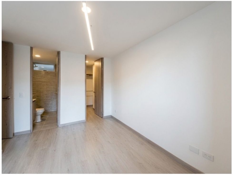 Apartamento en venta en Zona Industrial No. 1, Itagüí · foto 7 de 12
