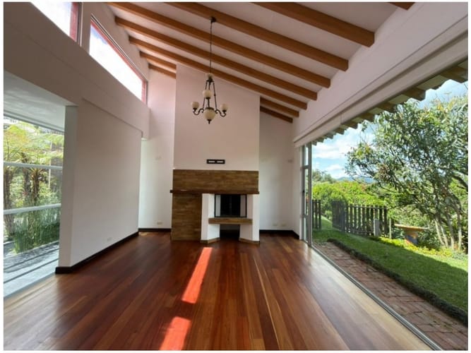 Casa de 4 alcobas en venta en Llano Grande, Rionegro, 426 m² · foto 7 de 22