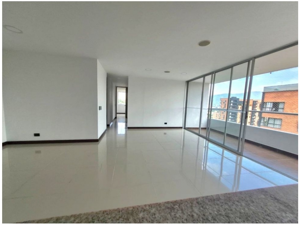 Apartamento en venta en Cumbres, Envigado · foto 4 de 22
