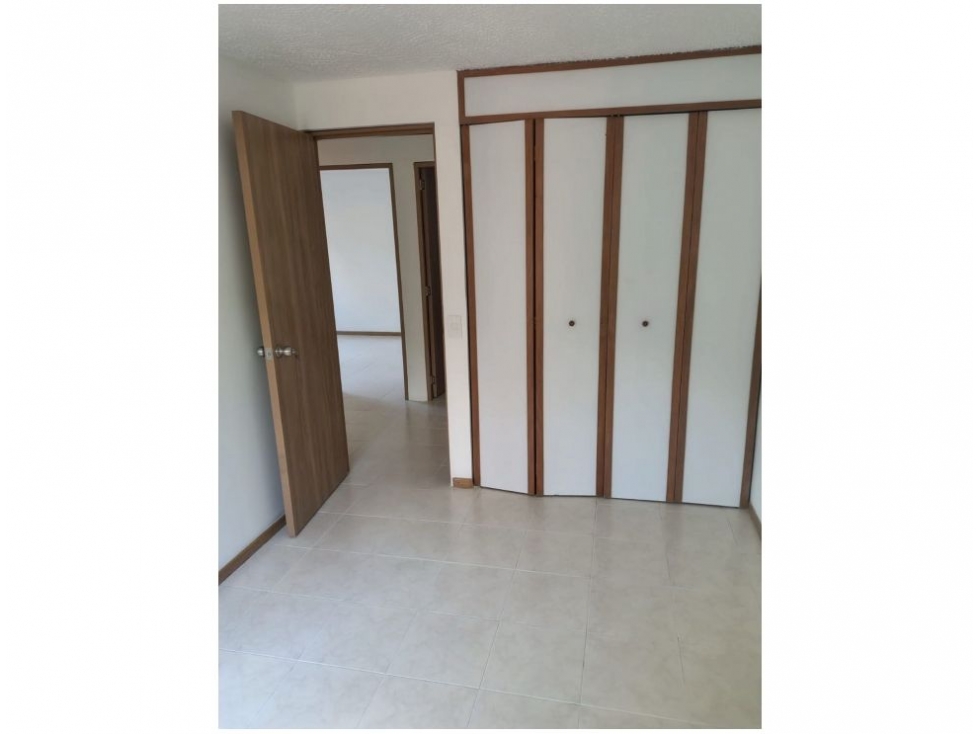 Apartamento en venta en Loma Del Escobero, Envigado · foto 5 de 15