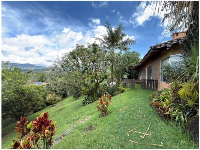 Casa de 4 alcobas en venta en Llano Grande, Rionegro, 426 m² · foto 20 de 22