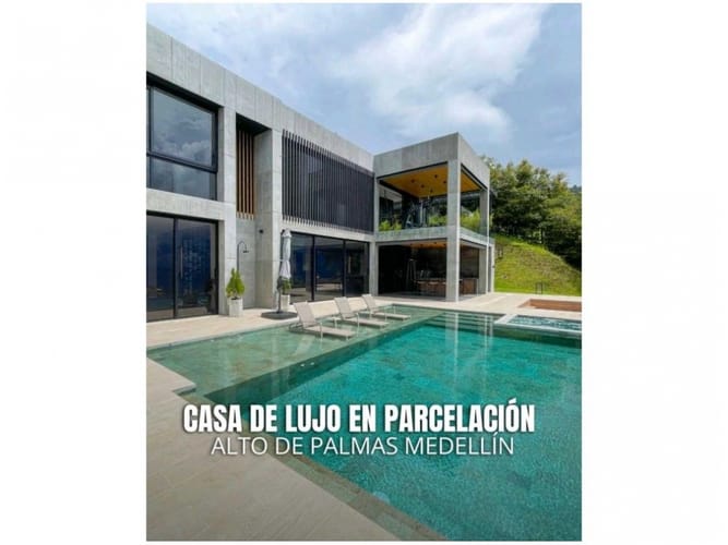 Casa de 3 alcobas en venta en Las Palmas, Envigado, 844 m² · foto 3 de 15