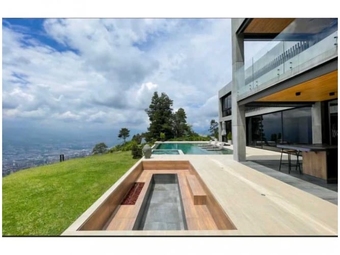 Casa de 3 alcobas en venta en Las Palmas, Envigado, 844 m² · foto 4 de 15
