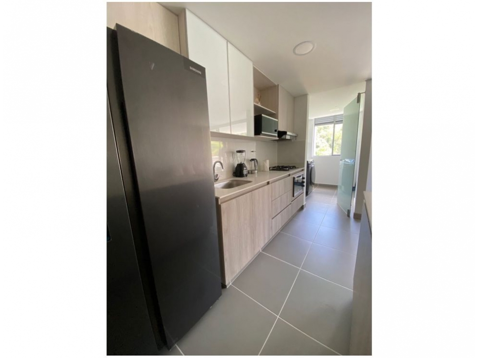Apartamento en venta en Loma Benedictinos, Medellín · foto 3 de 19