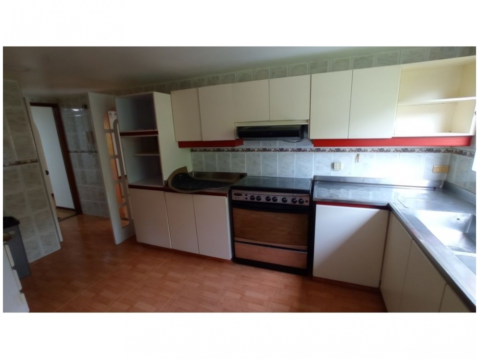 Apartamento en venta en El Poblado, Medellín · foto 8 de 22