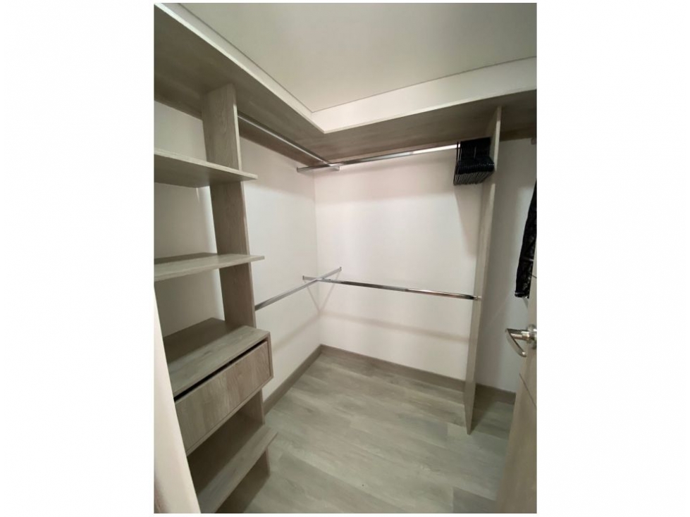 Apartamento en venta en Loma Benedictinos, Medellín · foto 12 de 19