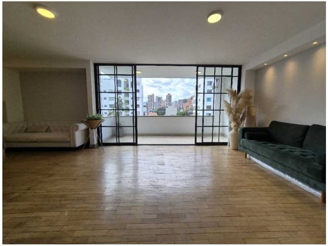 Apartamento de 3 alcobas en venta en El Poblado, Medellín, 195 m² · foto 13 de 24