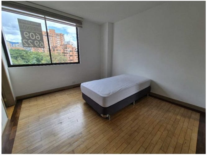 Apartamento de 3 alcobas en venta en El Poblado, Medellín, 195 m² · foto 19 de 24