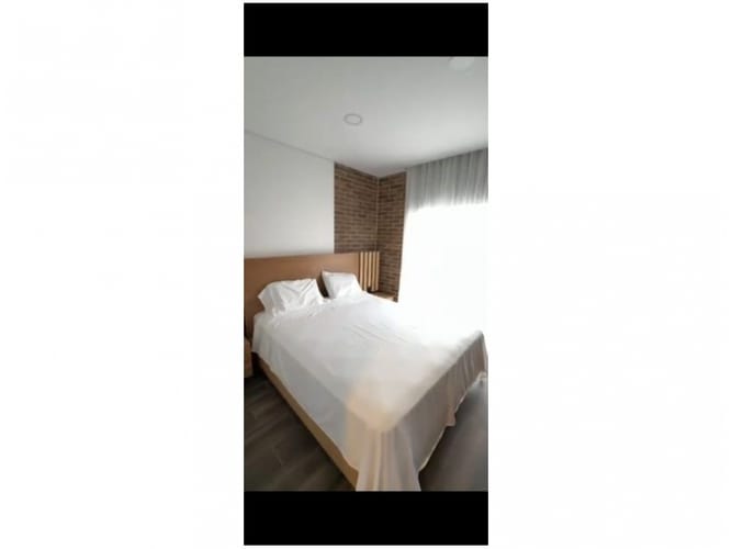 Apartamento de 2 alcobas en venta en La Castellana, Medellín, 75 m² · foto 10 de 12