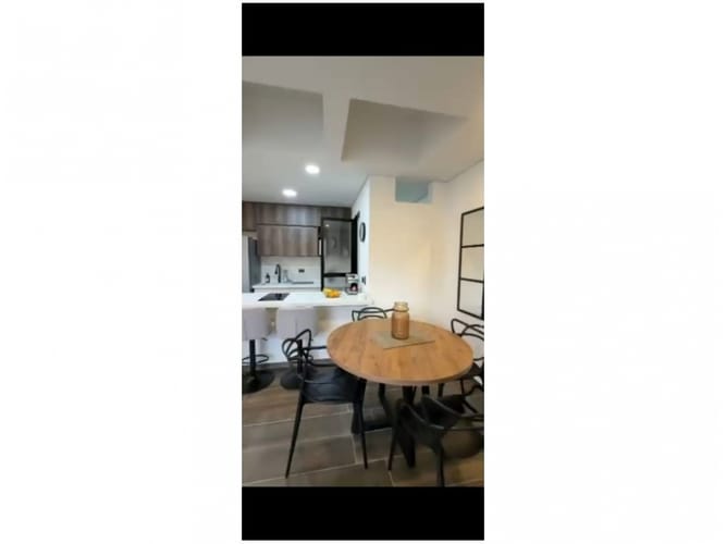 Apartamento de 2 alcobas en venta en La Castellana, Medellín, 75 m² · foto 12 de 12