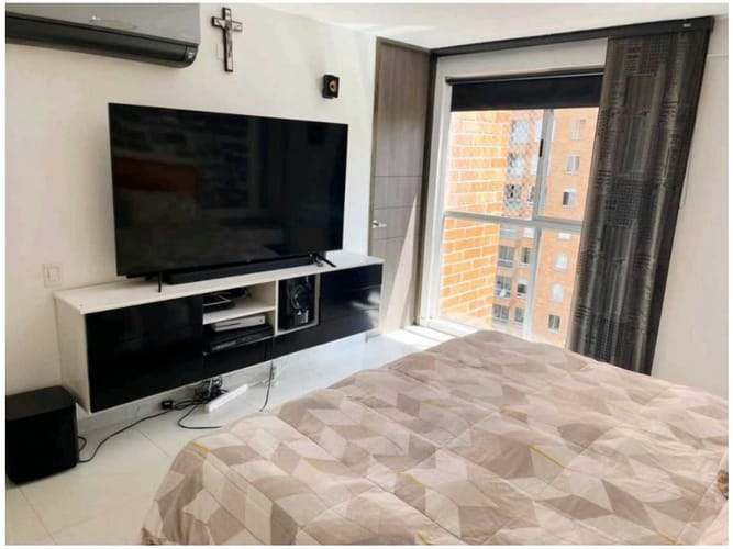 Apartamento de 3 alcobas en venta en Lalinde, Medellín, 118 m² · foto 7 de 12