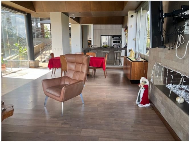 Casa de 4 alcobas en venta en Tablazo, Envigado, 750 m² · foto 13 de 16